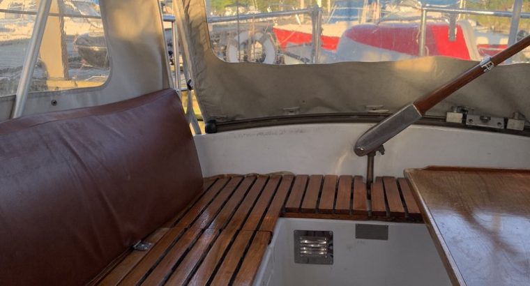 Smuk Phantom 30 sejlbåd “Luna” evt. med leje plads