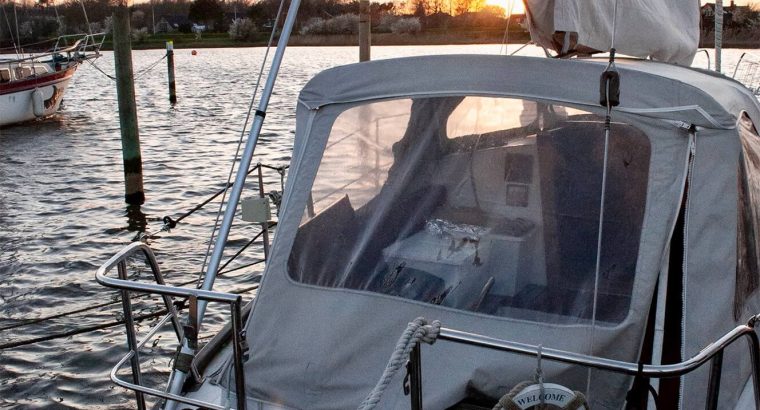Smuk Phantom 30 sejlbåd “Luna” evt. med leje plads