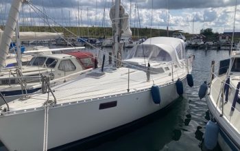 Beneteau Oceanis 350
